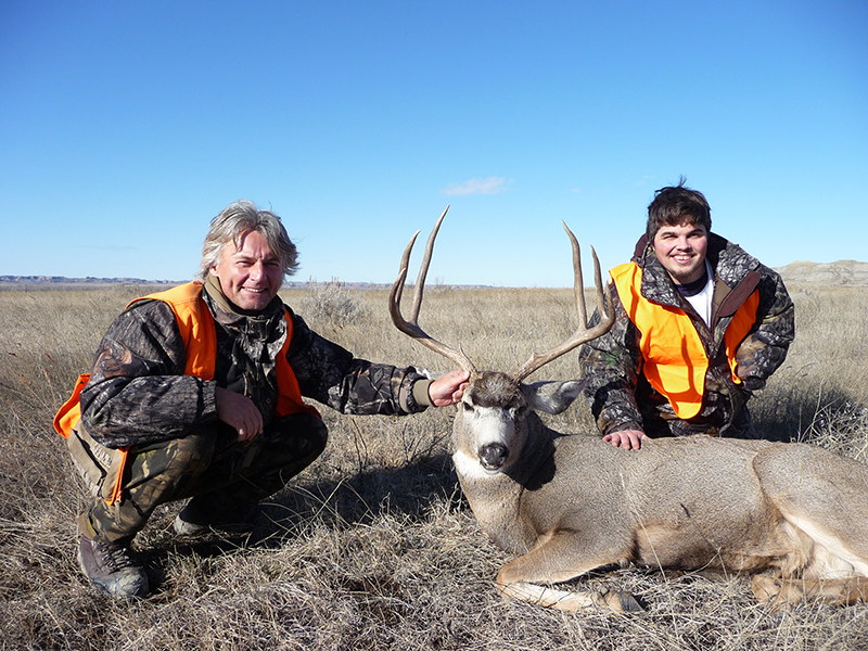zach-smith-with-his-first-mule-deer
